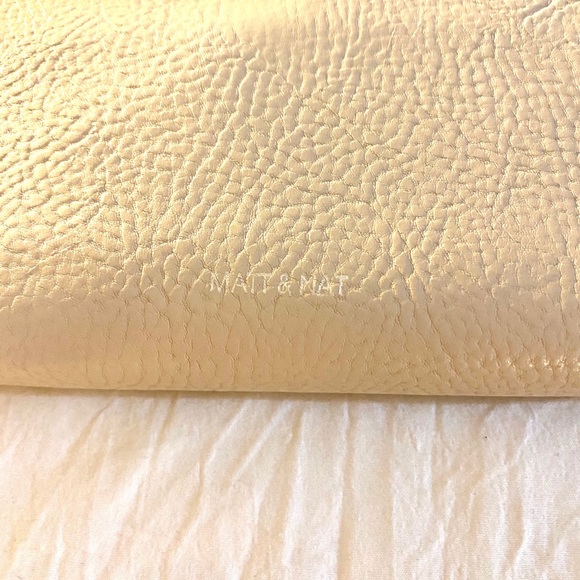 Matt and Nat wallet - Picture 2 of 5